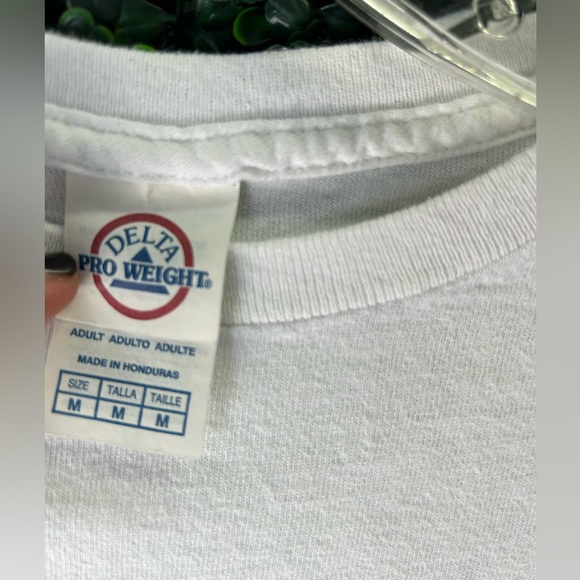 Vintage DC Cannabis Tee - Picture 3 of 4